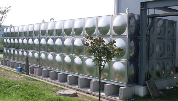 900噸不銹鋼水箱，崇化工地施工中|宏量水箱